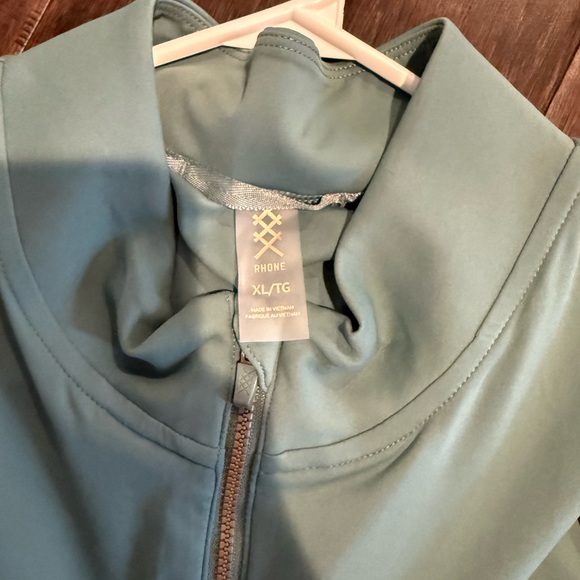 RHONE Teal Sleeveless Top - Picture 8 of 9